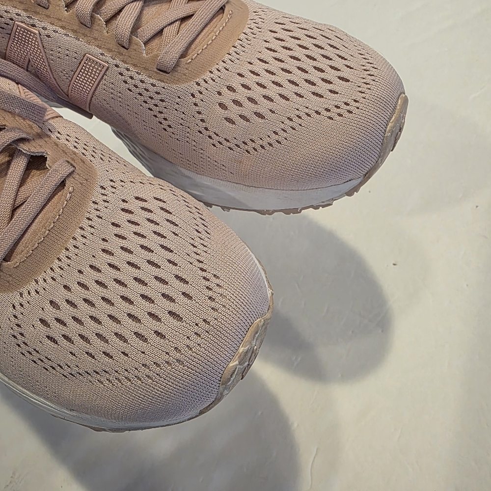 New Balance (WMNS) New Balance Arishi v1 Shoes Size 9.5 B - Picture 4 of 17